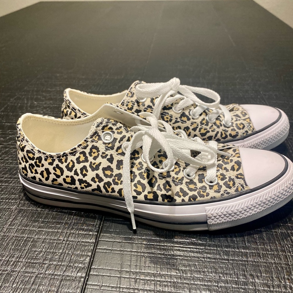 Cheetah Converse